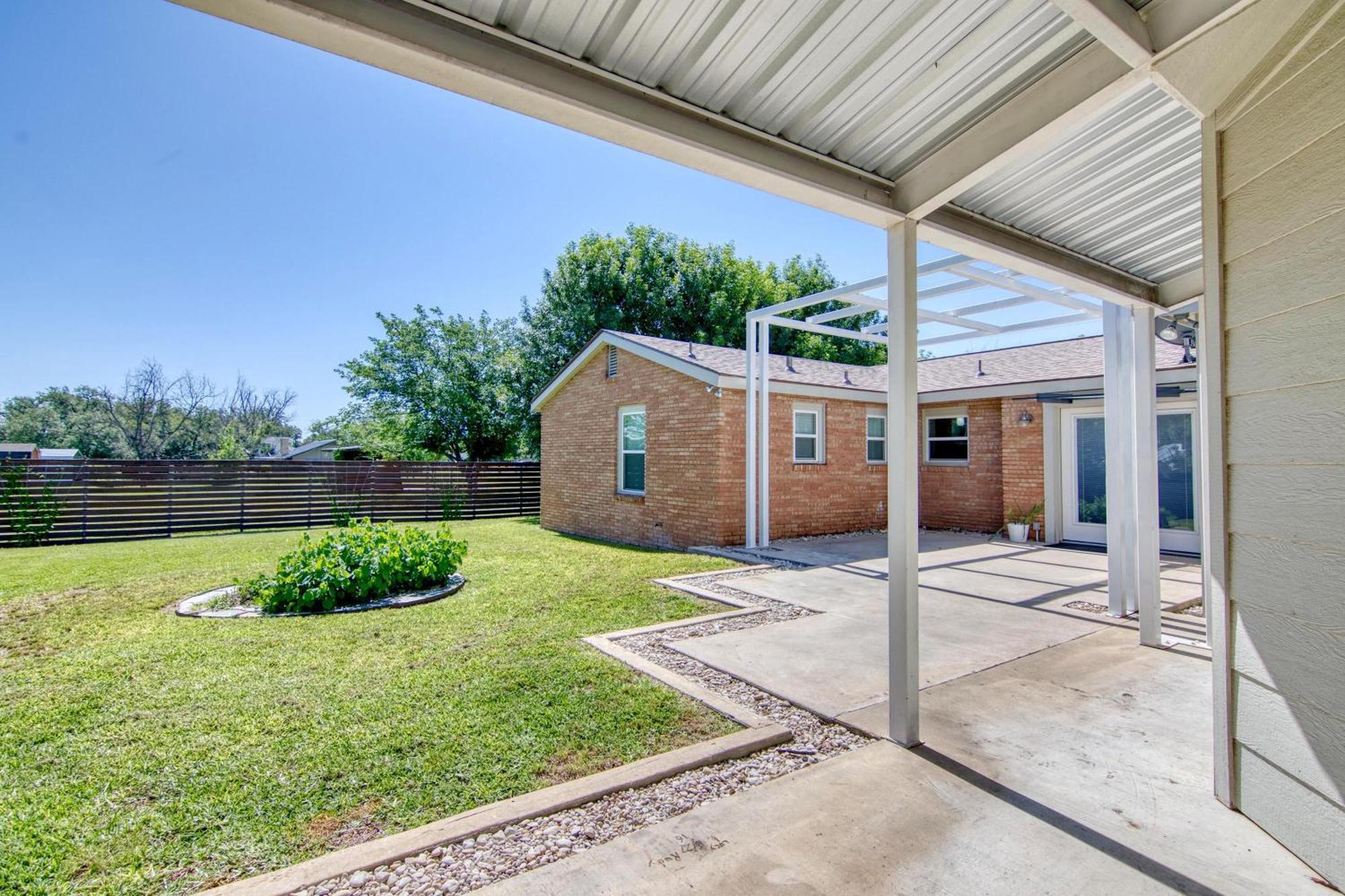 Texas Topaz In Mason Exterior photo
